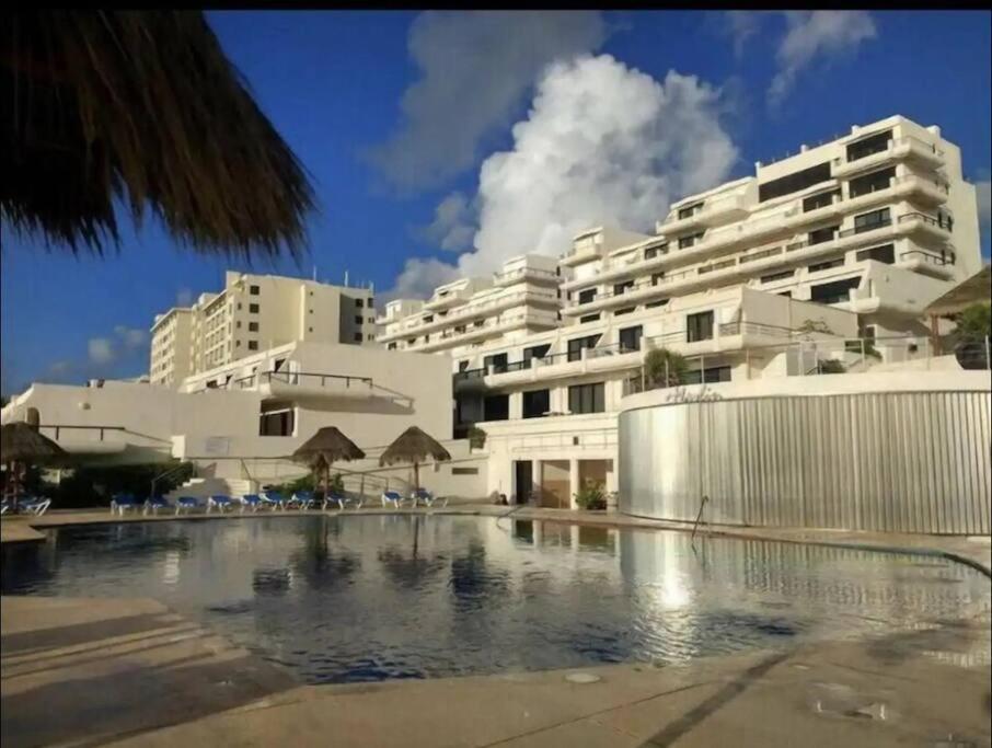Amazing Beachfront Apartment Cancún Eksteriør bilde