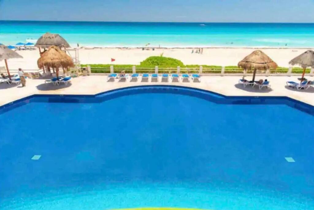Amazing Beachfront Apartment Cancún Eksteriør bilde