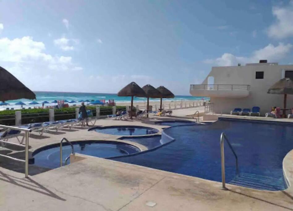 Amazing Beachfront Apartment Cancún Eksteriør bilde